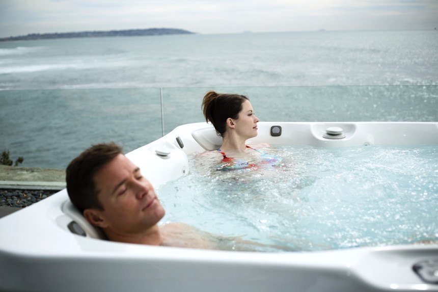 What are the Essential Health Benefits Offered by a Hot Tub